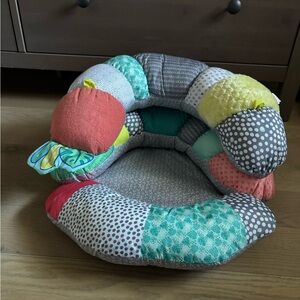 Infantino Prop-A-Pillar Tummy Time